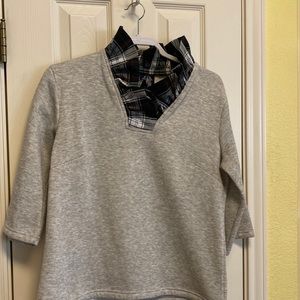 Elizabeth Wilson Designs plaid collar sweatshirt. Size Small